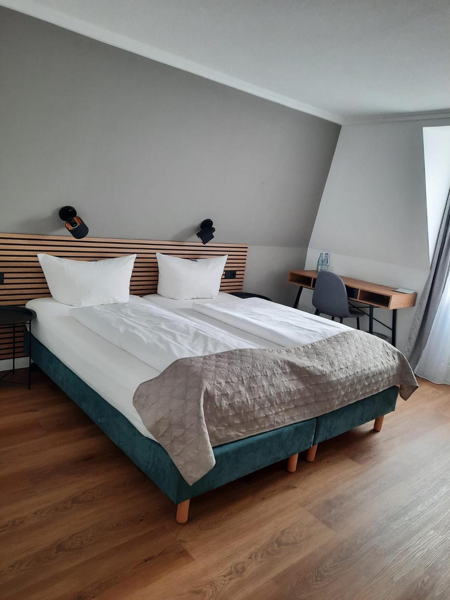 Hotel Freihof Am Roland 3*